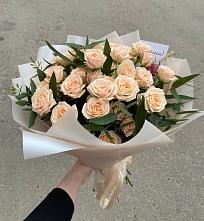 Букет Кремовые розы Латте в Фоминское